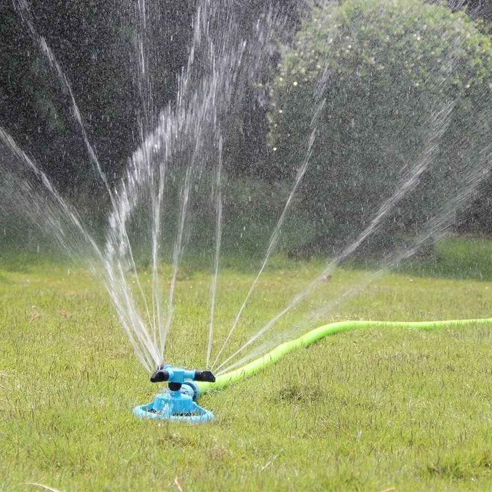 This 360° Automatic Rotating Sprinkler Nozzle delivers even, all-around coverage