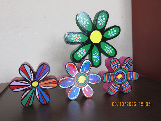 4 Wooden Spring Flowers — One‑of‑a‑Kind Reclaimed Lumber