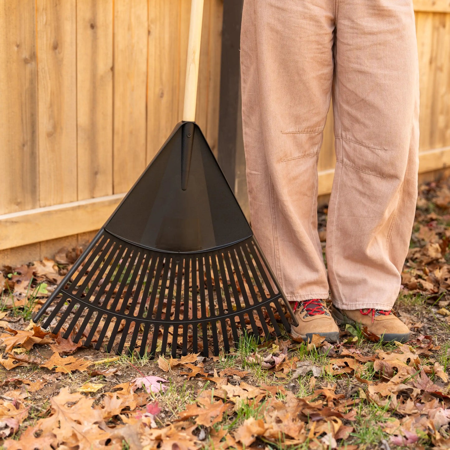 24 inchs Poly Leaf Rake With Wood Handle